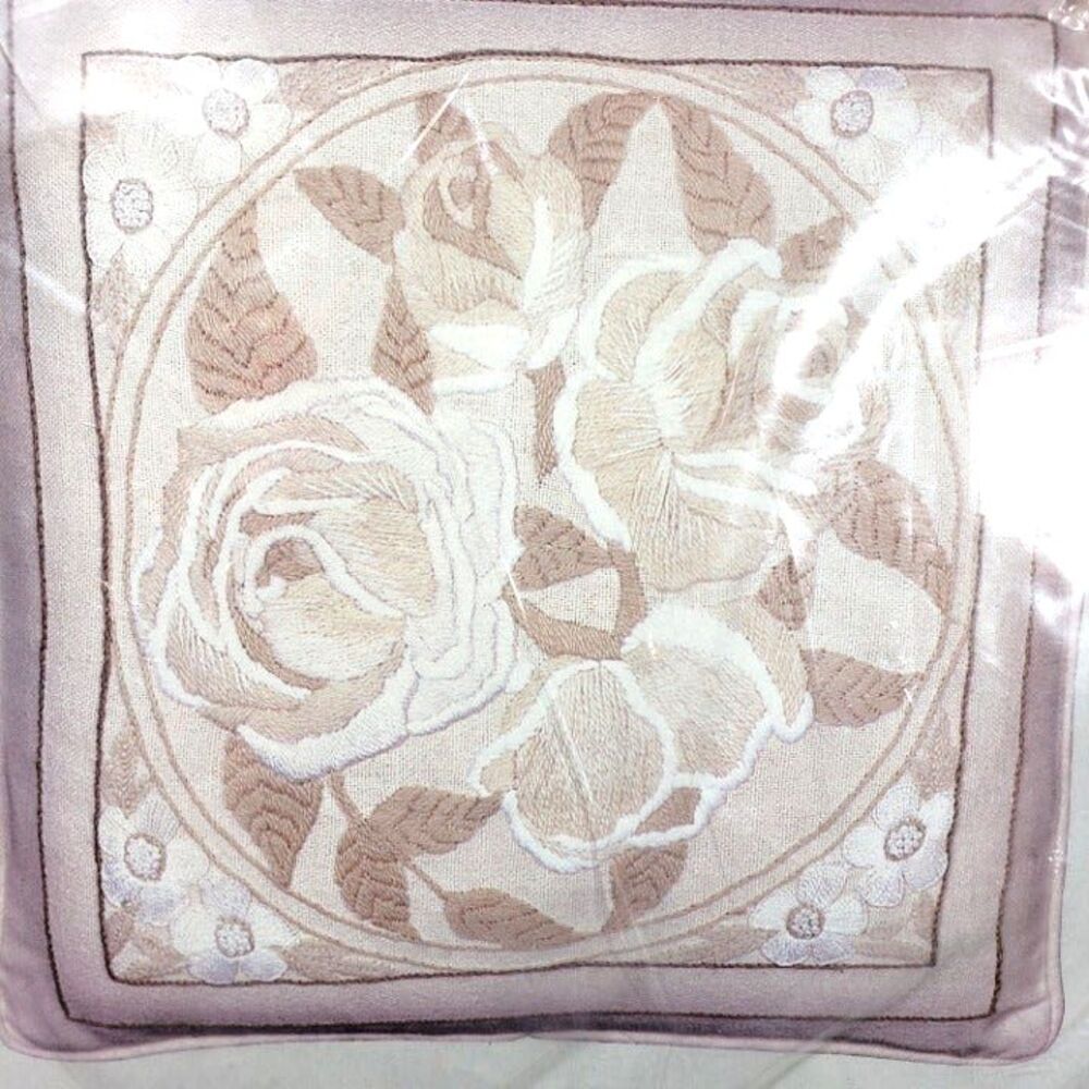 Vintage Erica Wilson Roses Crewel Pillow Kit 1980 Embroidery Wool Yarn 16 X 16